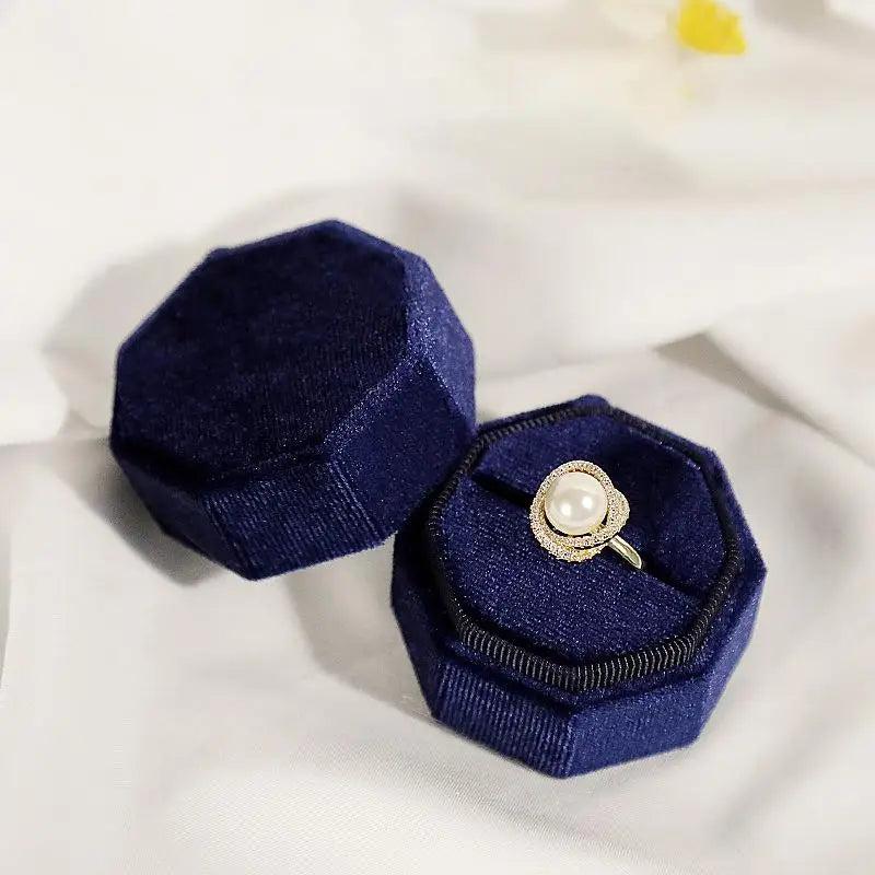 Portable Mini Ring Box Jewelry Organizer Display Travel Engagement Wedding Gift