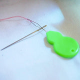 12pcs Plastic Needle Threader Sewing Machine DIY Tool