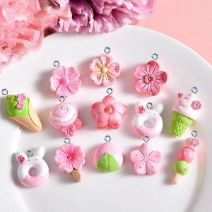 10Pcs Mixed Flower Resin Charms Pendants DIY Jewelry Making
