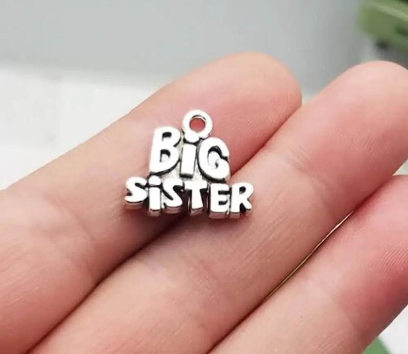 15pcs 18x16mm Antique Silver Big Middle Little Sister Charms Family Pendants