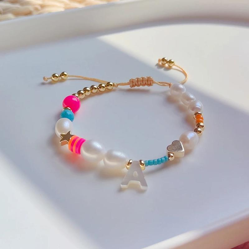 KKBEAD 26 Initial Bracelet for Women Shell Letter A~Z Alphabet Natural Pearl Jew