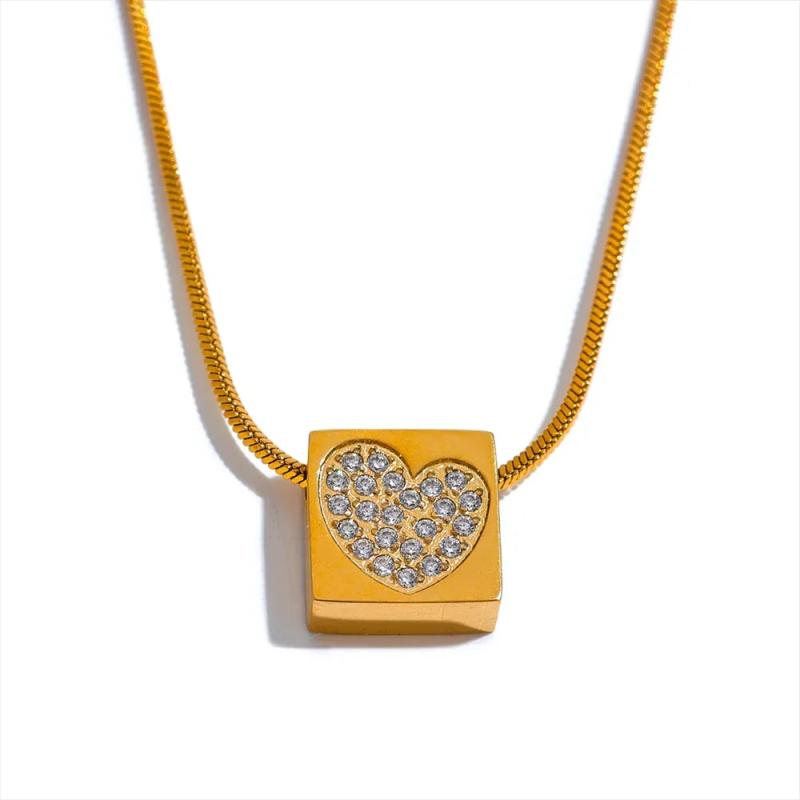 Square Heart Zircon Pendant Necklace Romantic Jewelry Gift