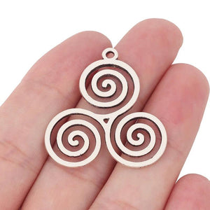 10 Tibetan Silver Celtic Knot Charms Pendants for Jewelry Making