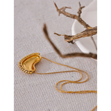 Stainless Steel Sweet Heart Pendant Collar Necklace