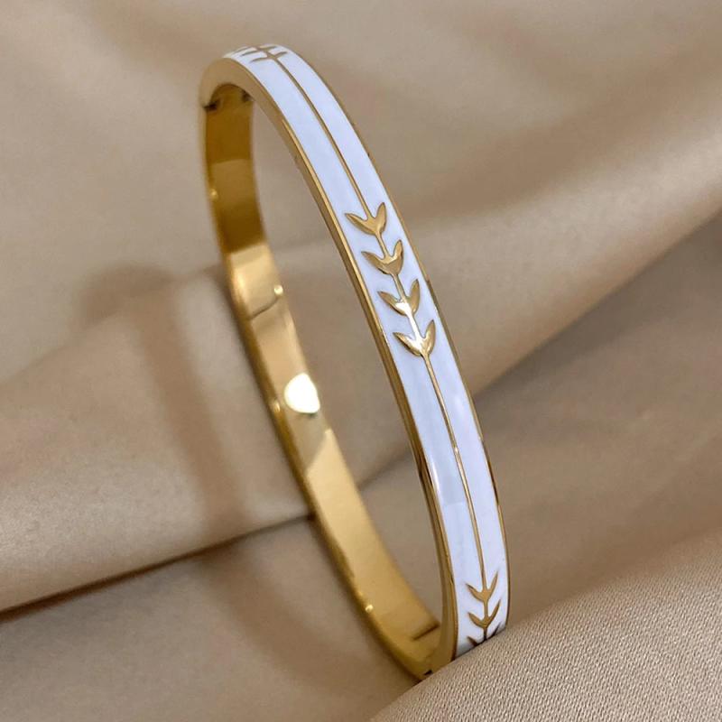 Enamel Arrow Texture Stainless Steel Bracelet 18K Plated