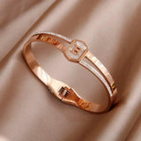 Stainless Steel Letter B Charm Bracelet for Women Punk Style Rust-proof