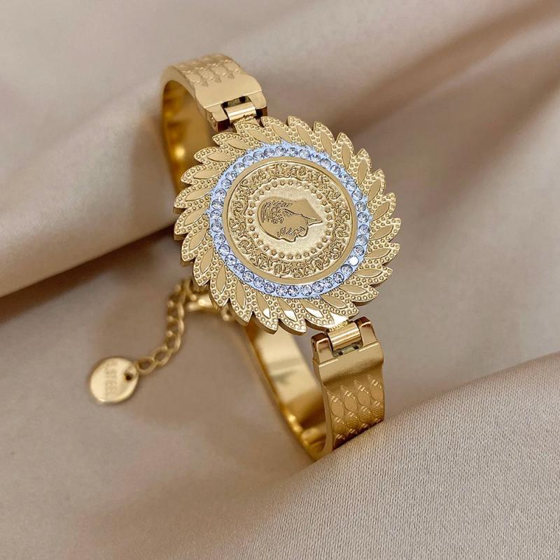 Chunky Charm Portrait Coin Bracelet for Women