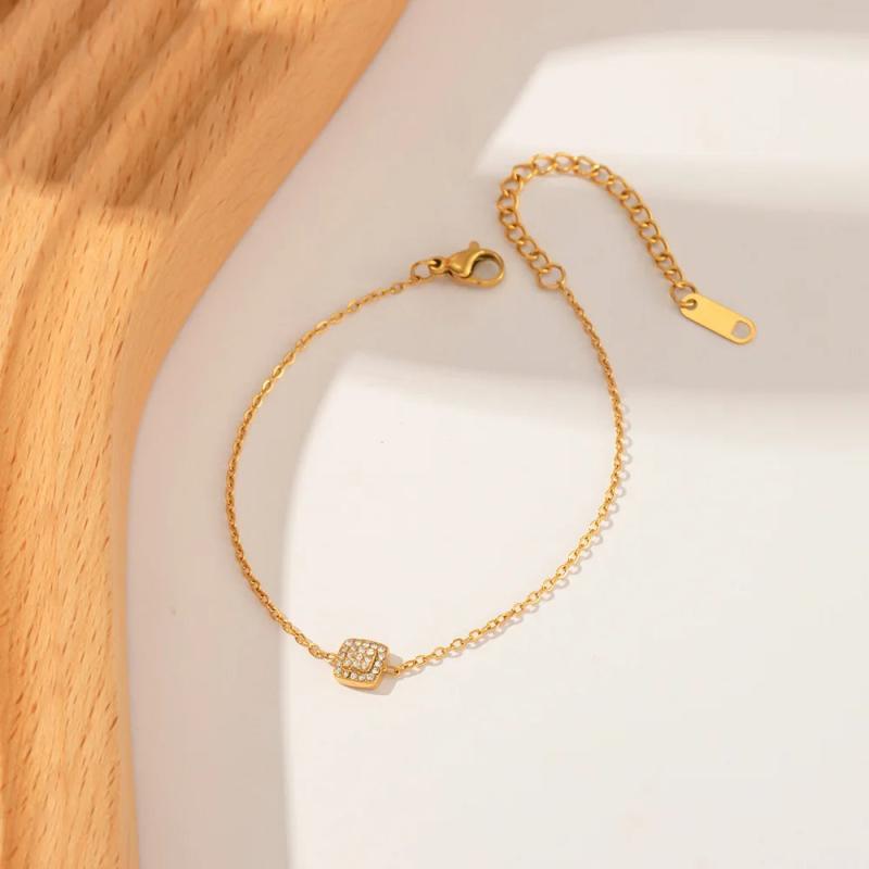 Stainless Steel Chain Bracelet with Cubic Zirconia - Golden