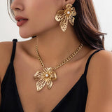 Big Flower Clavicle Necklace Metal Chain Punk Statement Jewelry