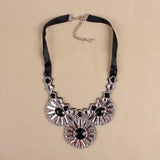 Chunky Flower Crystal Pendant Choker Necklace for Women