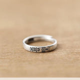 Titanium Steel Anti-Fade Retro Pearl Fritillary Ring for Women