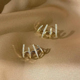 Bright Crystal Unusual Claw Stud Earrings Ear Piercing Hook Irregular Pearl