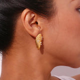 Chic Shell Pearl Earrings in Silver Stainless Steel