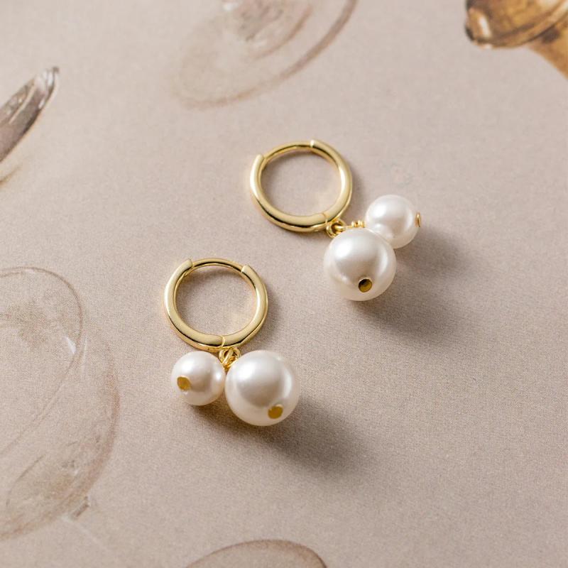 925 Sterling Silver Shell Pearl Hoop Earrings