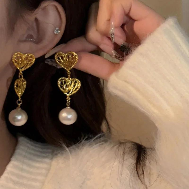 French Style Metal Heart Pearl Drop Earrings Women Long Dangle Jewelry Gift