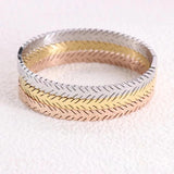 Unique Circle of Leaves Bracelet For Women
