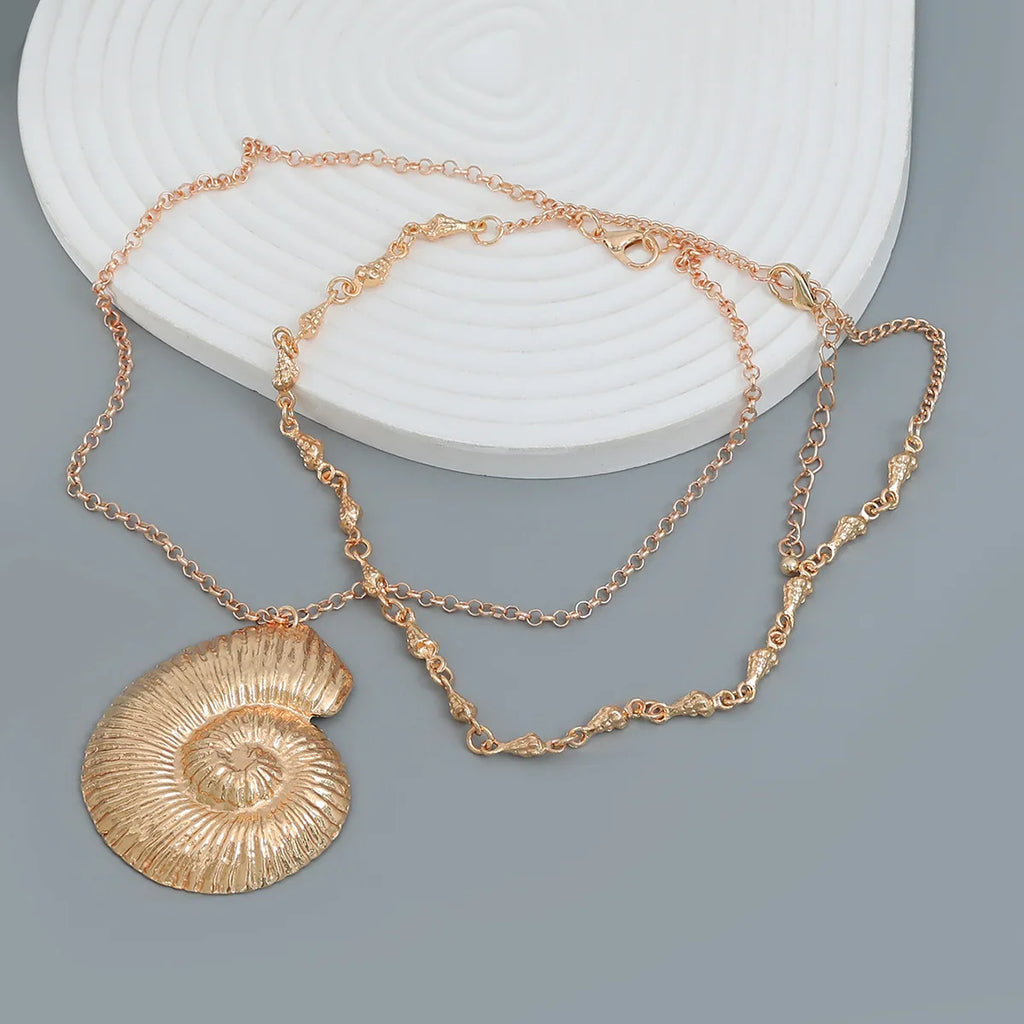 Vintage Conch Pendant Necklace & Starfish Earrings Set