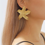 Vintage Conch Pendant Necklace & Starfish Earrings Set