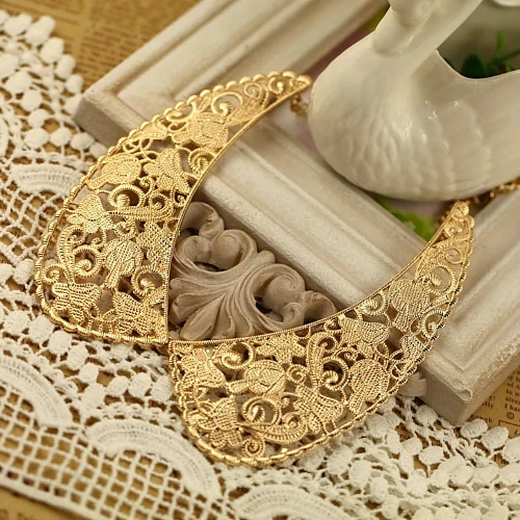 Vintage Retro Hollow Metal False Collar Necklaces For Women