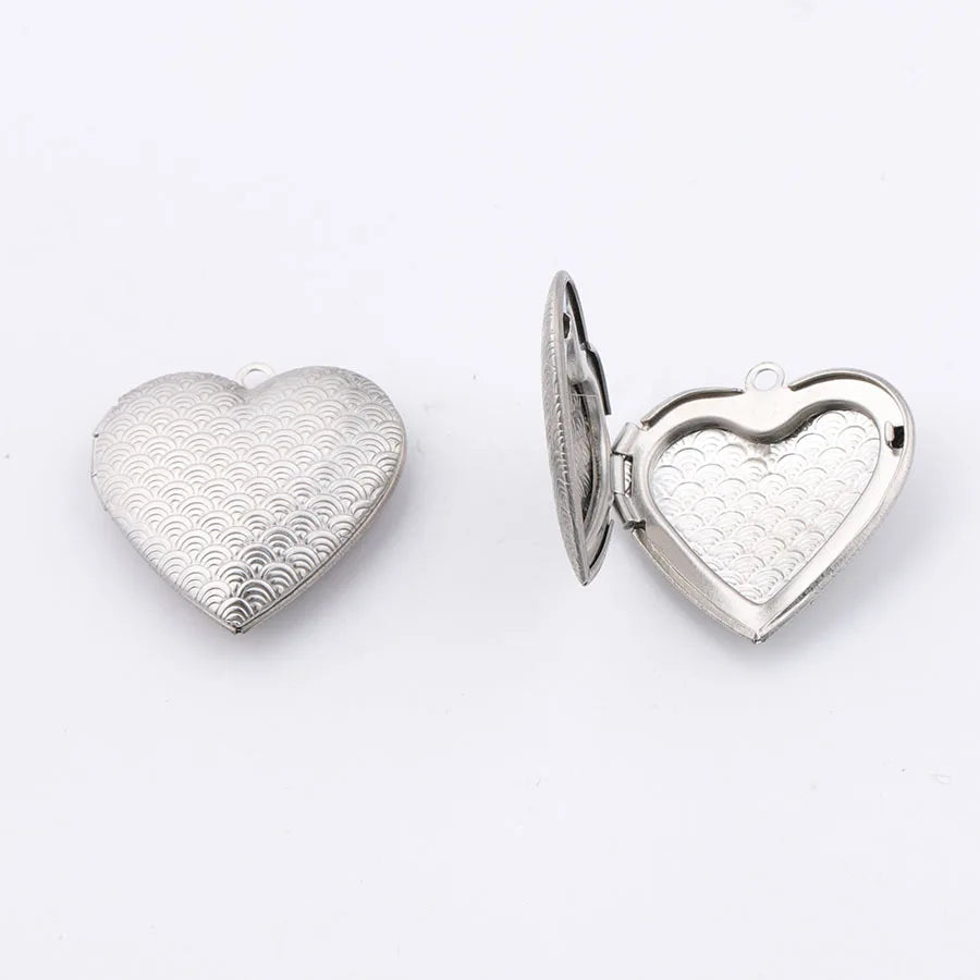 Jaymaxi Stainless Steel Heart Locket Charm Vintage Pattern Fish Scale Frame