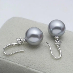 Mother of Pearl Grey Shell Pearl Earrings Small Fresh Red Earrings 14mm