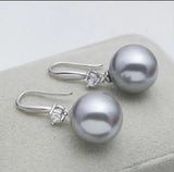 Mother of Pearl Grey Shell Pearl Earrings Small Fresh Red Earrings 14mm