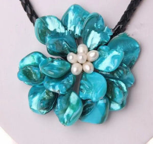 Baroque Freshwater Pearl Leather Necklace