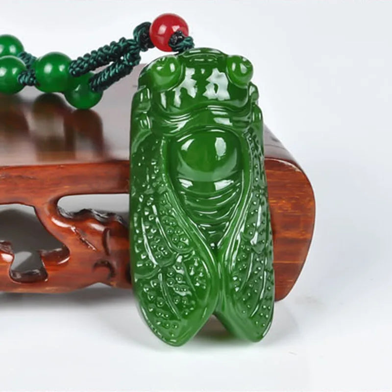 Green Cicada Stone Pendant Necklace Fine Carving Jewelry