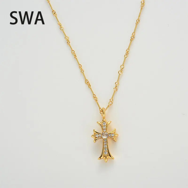 Retro snake bone emerald pearl pendant chain for women