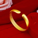 BR43 Feather Round 24KT Opening Bracelet Bangle
