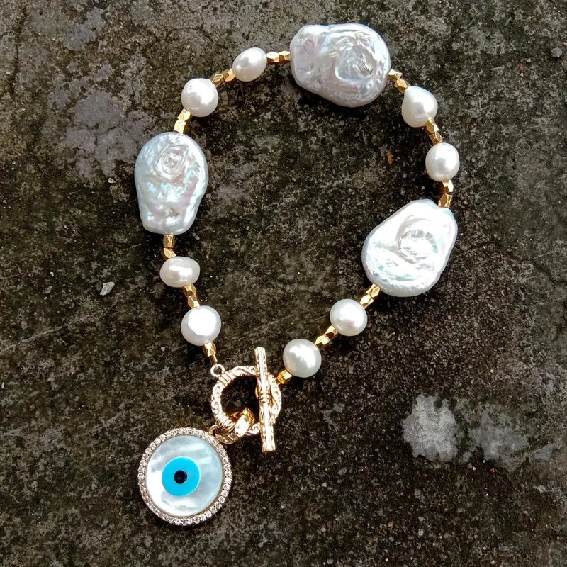 KKGEM 18mm Sea Shell Evil Charm Bracelet with Cultured Keshi Pearl
