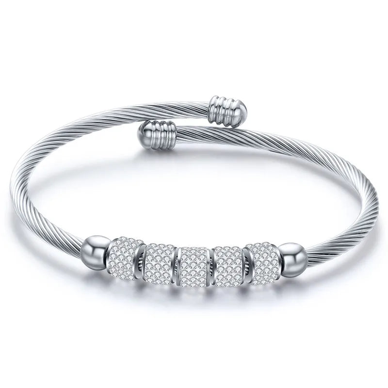 KOtik Woman Bracelet Stainless Steel Magnetic Clasp