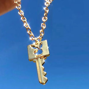 Key Lock Choker Necklaces Animal Pendant Unisex Charm Jewelry Gift