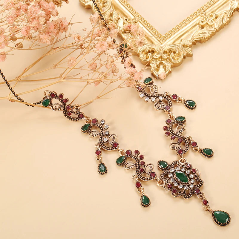 Kinel Grey Crystal Flower Necklace Boho Ethnic Wedding Jewelry