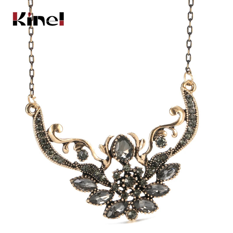 Kinel Gray Crystal Flower Pendant Necklace Vintage Jewelry