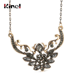 Kinel Gray Crystal Flower Pendant Necklace Vintage Jewelry