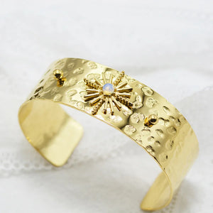 Knock-patterned Star Stone Steel Bracelet Retro Exaggerated Wide Version