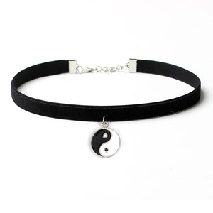 Vintage Lace Gothic Velvet Choker Necklace