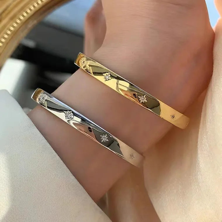 Golden Cubiz Star Bracelet Bangle for Woman
