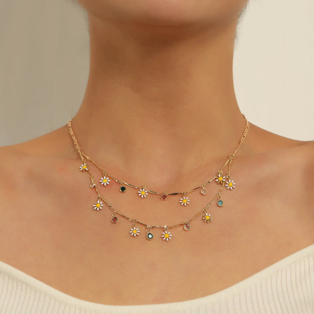 Colorful Daisy Flowers Beaded Pendant Choker