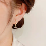 Silver Needle Zircon Pearl Earrings
