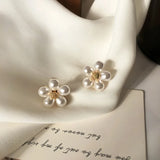 Pearl Flower Clip on Earrings Daisy Shape Clip Earrings Without Piercing
