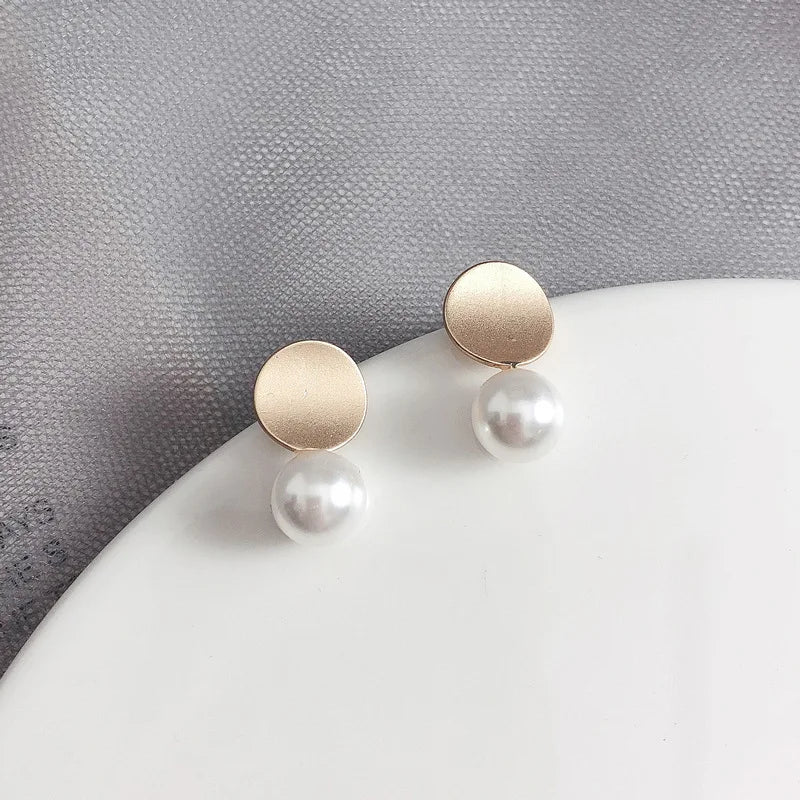 Sweet Girl Metal Round Pearl Clip Earrings