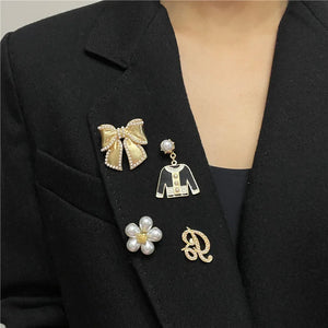 Camellia Flower Clothes Enamel Pins Brooch Jewelry for Women