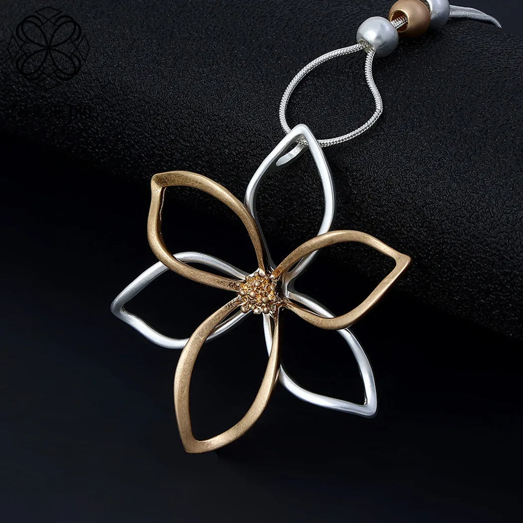 Vintage Flower Collar Necklace Pendant Jewelry for Women