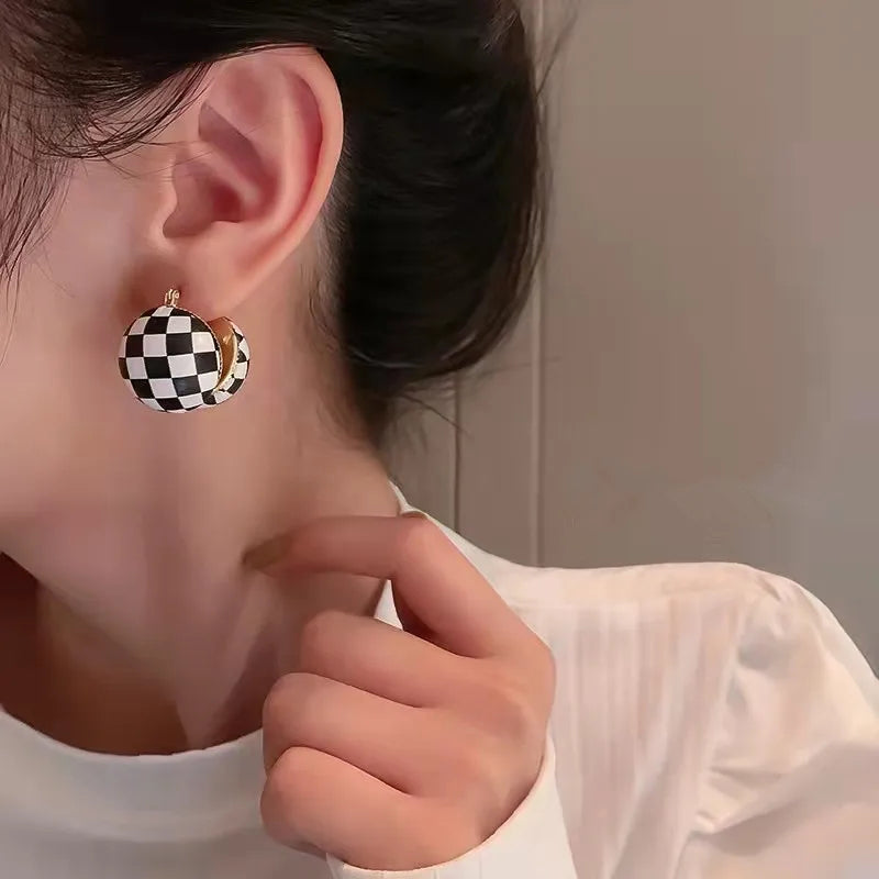 Vintage Earrings For Women Button Lattice Pendientes