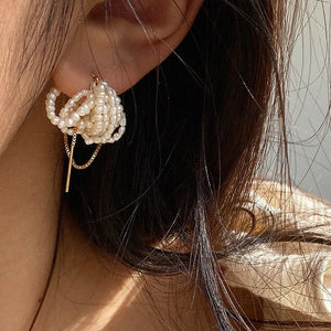 Women's Retro Freshwater Pearl Beaded Ear Stud Earrings