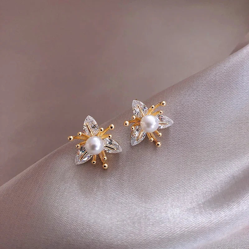 Copper Zircon Three Petal Flower Earrings Pearl Daily Wild Earrings