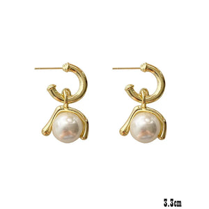 Geometric Retro European American Earrings Baroque Pearl Women Punk A2058