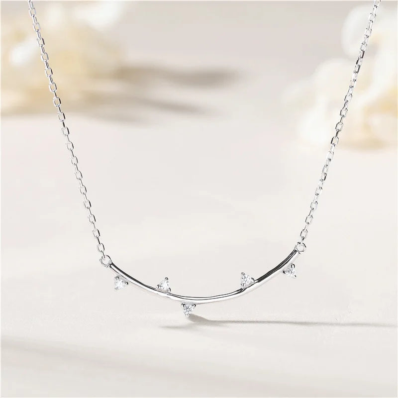 LVH5 925 Silver Curved Necklace for Women